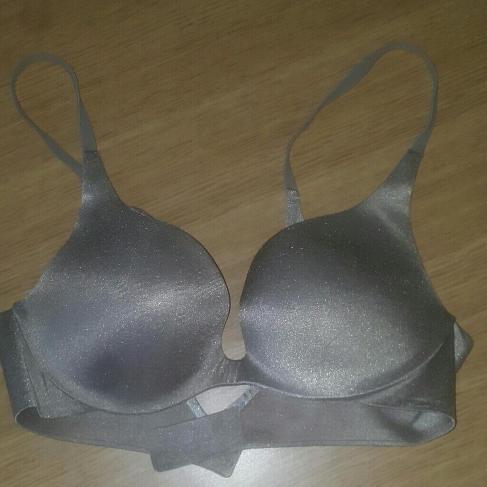 Vs bra